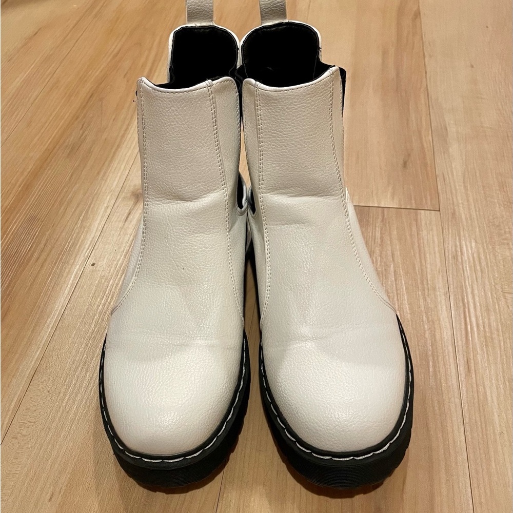 Sincerely Jules White Leather Women's Boots